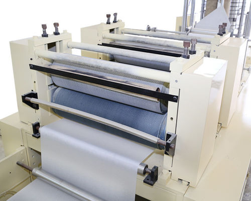CE 1/6 Máy gấp khăn giấy 3000 tờ / phút
