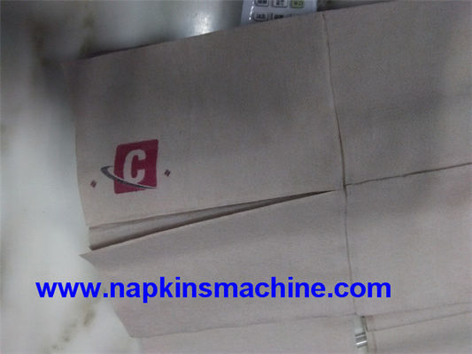 600 miếng / Máy gấp khăn giấy PLC tối thiểu 4 lần