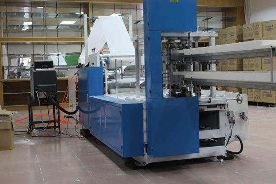 Kích thước 300mm Máy làm khăn ăn tự động 3000 miếng / phút